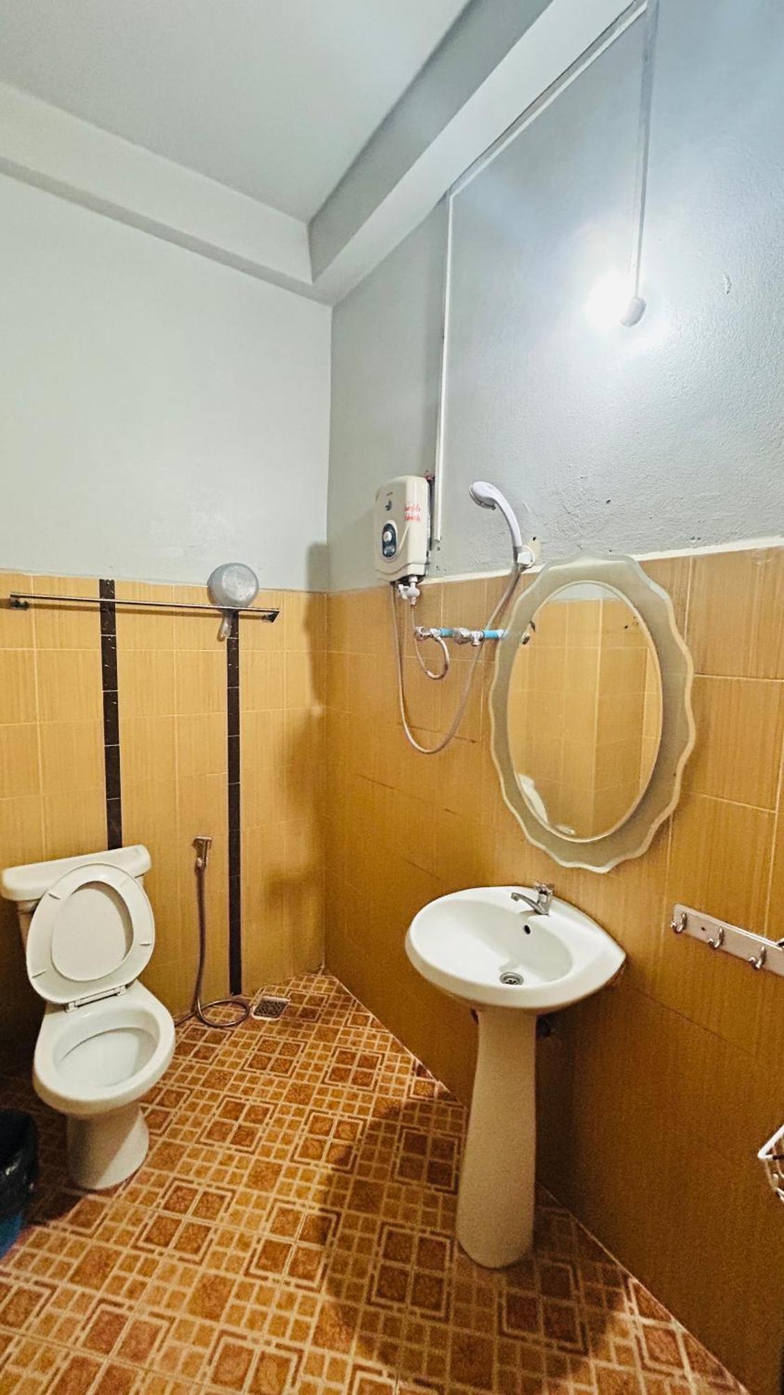 Domon Riverside Hotel Ванг-В'єнг Екстер'єр фото